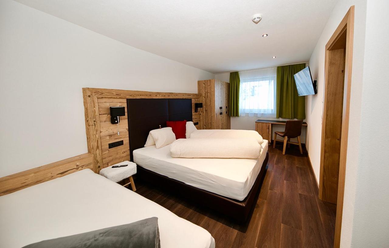 Haus Alpenblick Appartement Ladis Buitenkant foto