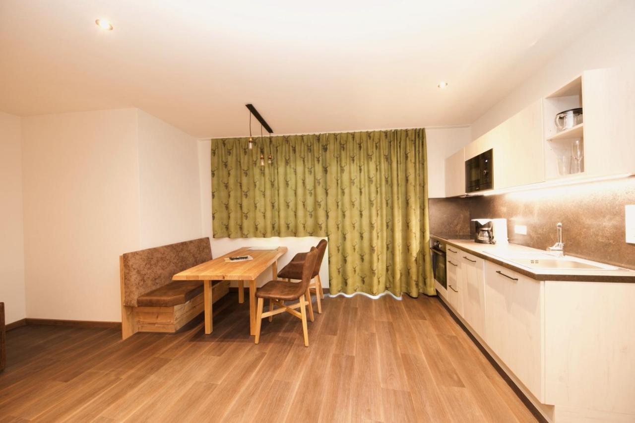 Haus Alpenblick Appartement Ladis Buitenkant foto
