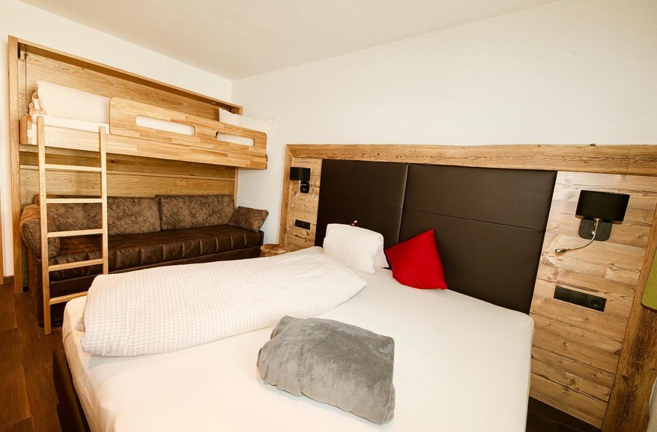 Haus Alpenblick Appartement Ladis Buitenkant foto