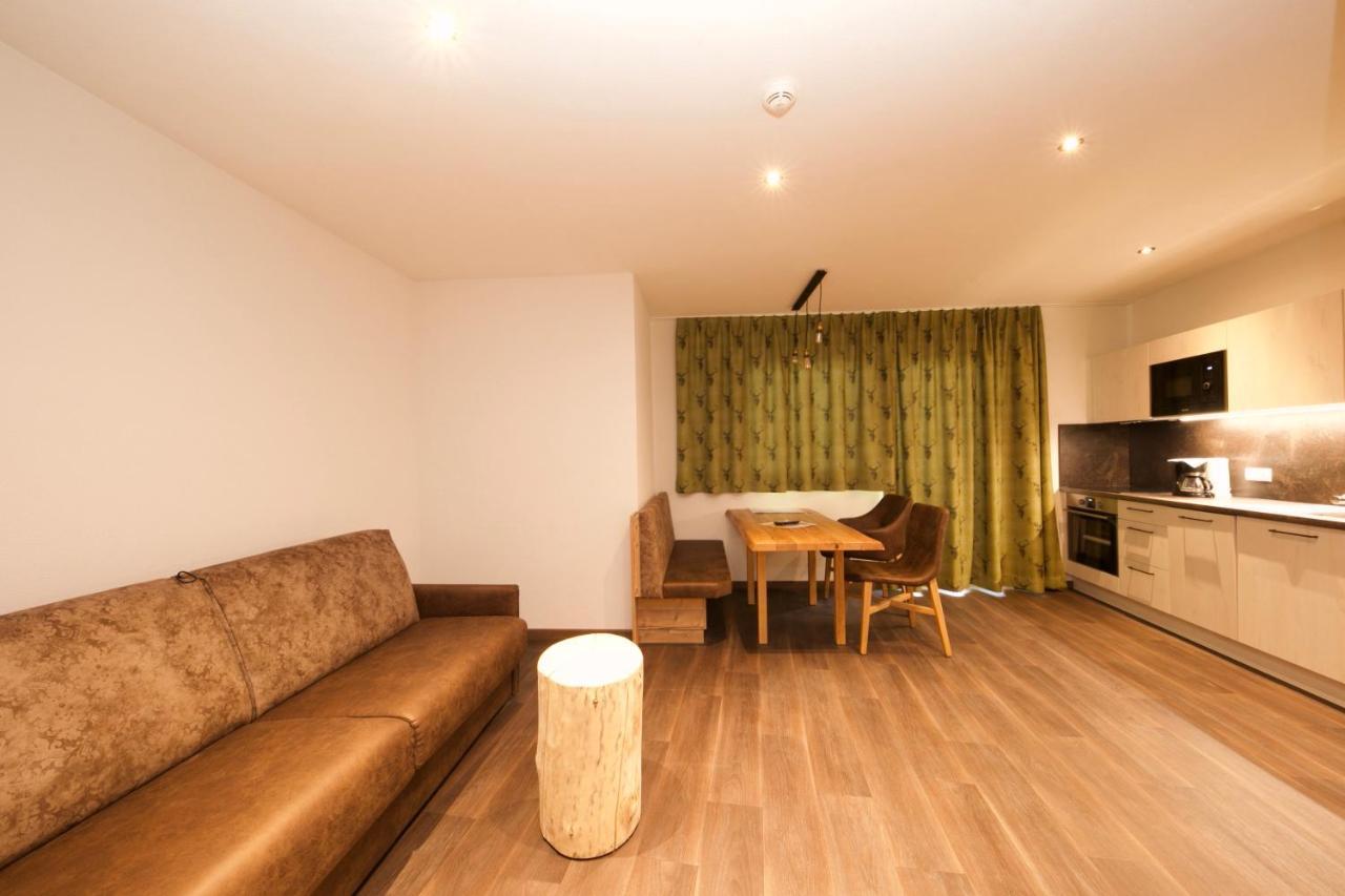 Haus Alpenblick Appartement Ladis Buitenkant foto